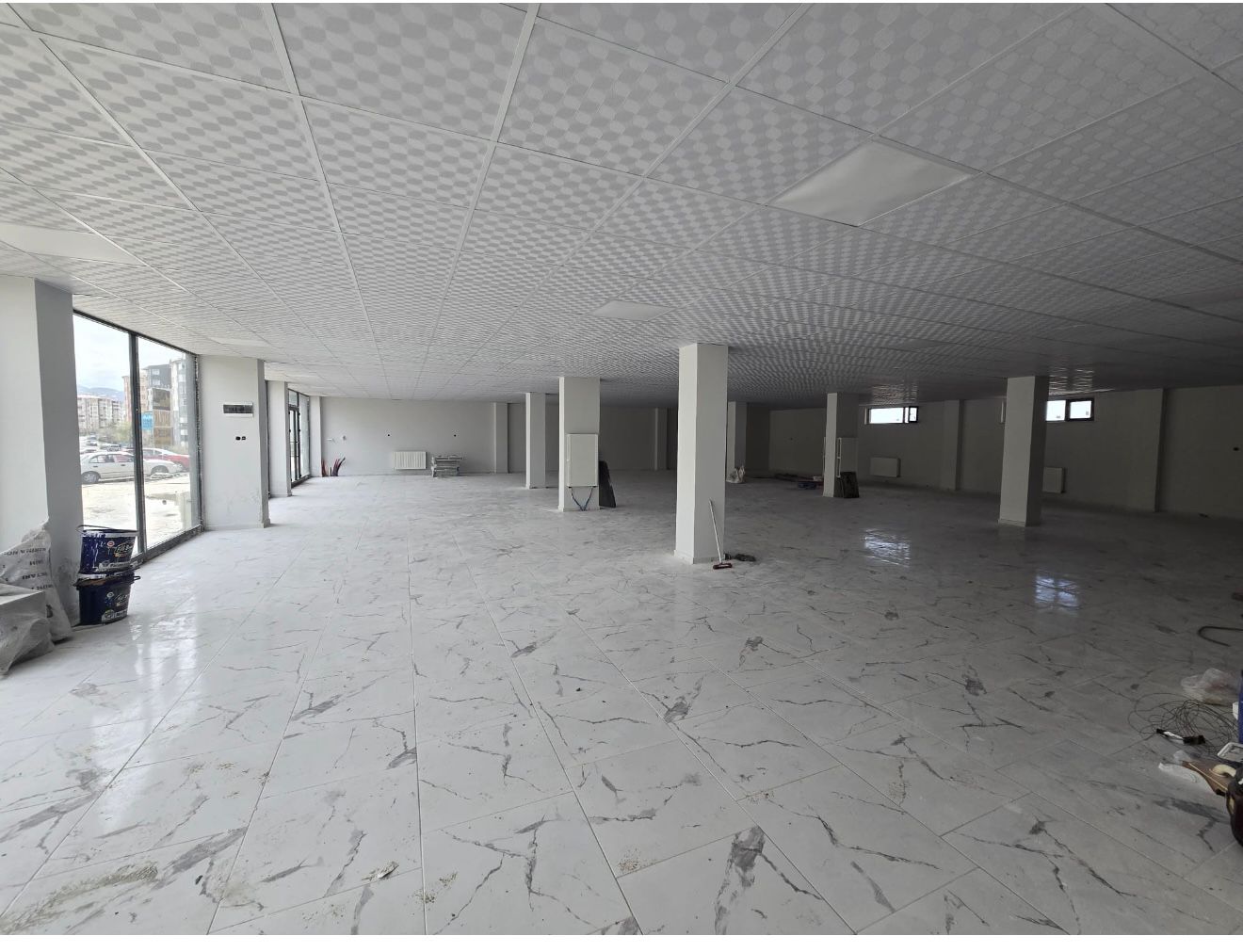 HİLALKENT'TE SATILIK FIRSAT DÜKKAN